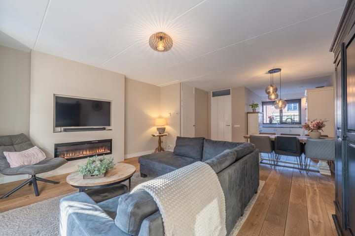 Photo 18 of Meester J van Dolderenstraat 19