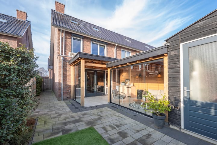 Photo 35 of Meester J van Dolderenstraat 19