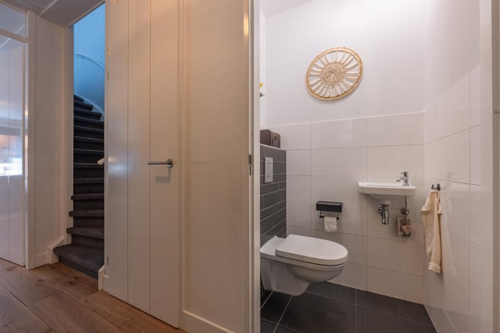 Photo 41 of Meester J van Dolderenstraat 19