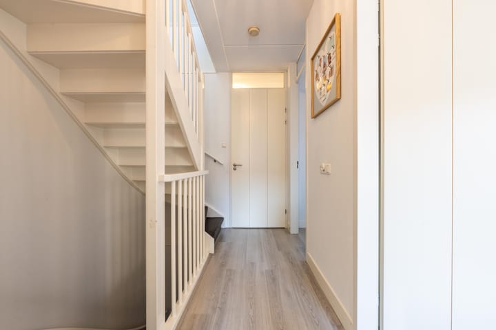 Photo 42 of Meester J van Dolderenstraat 19