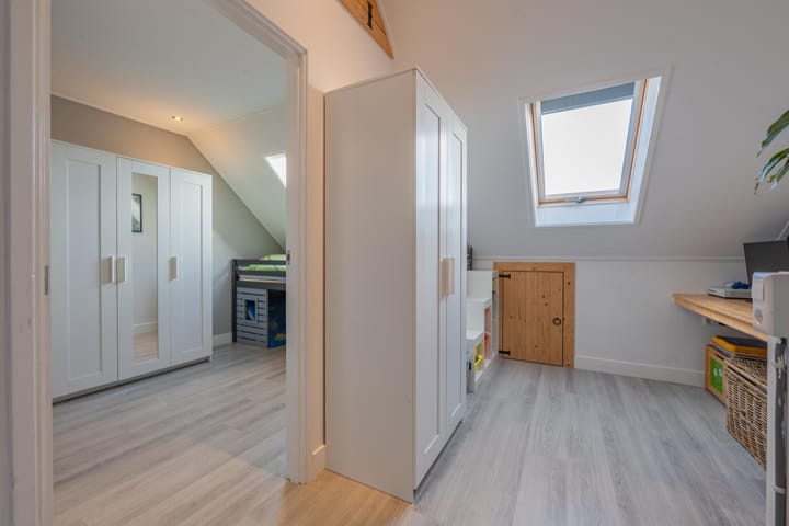 Photo 57 of Meester J van Dolderenstraat 19