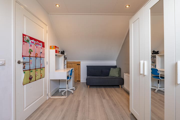 Photo 62 of Meester J van Dolderenstraat 19