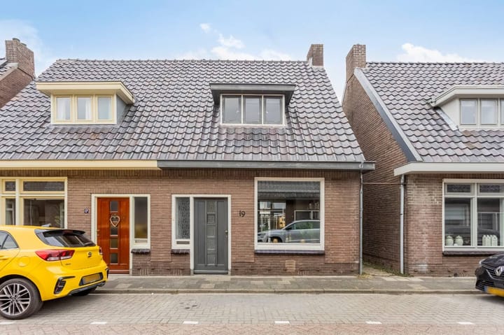 Photo 8 of Tulpstraat 19