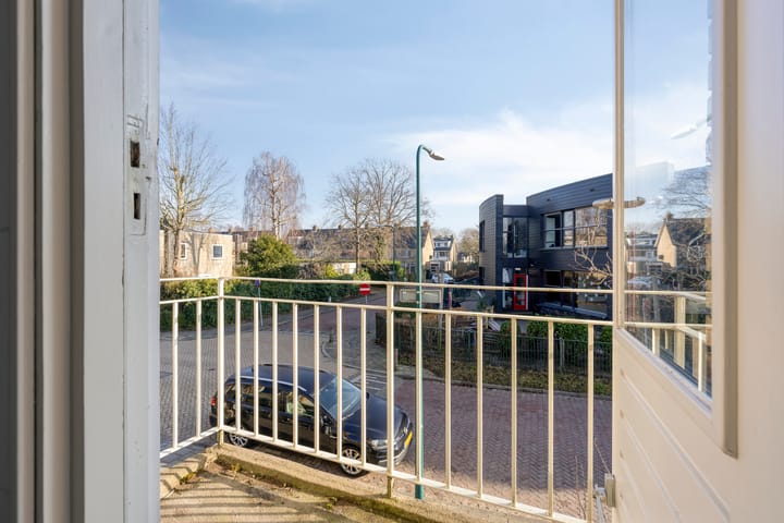 Foto 38 van Pieter de Hoochlaan 1