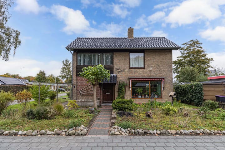 Foto 6 van Julianalaan 2-A