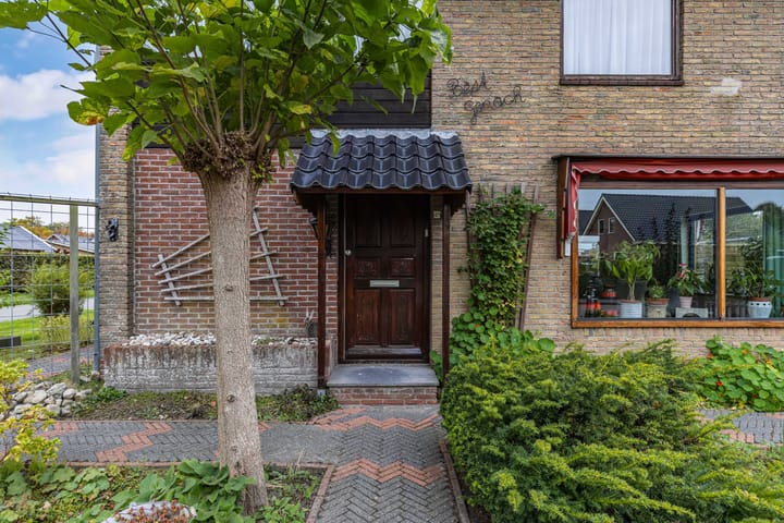 Foto 8 van Julianalaan 2-A