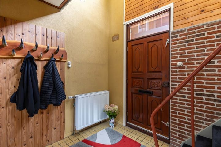 Foto 9 van Julianalaan 2-A