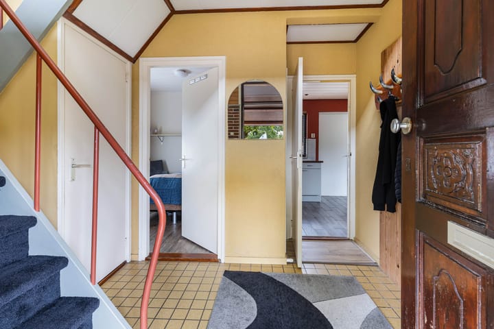 Foto 13 van Julianalaan 2-A