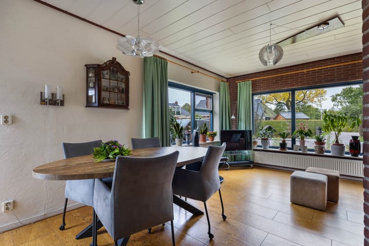 Foto 17 van Julianalaan 2-A