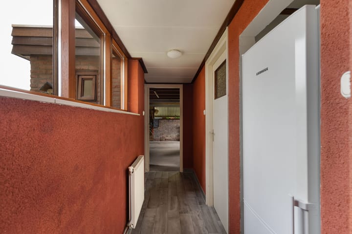 Foto 23 van Julianalaan 2-A