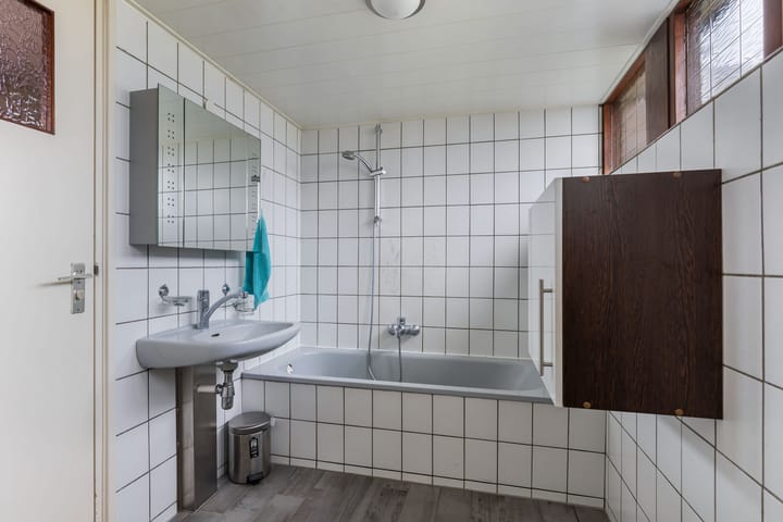 Foto 25 van Julianalaan 2-A