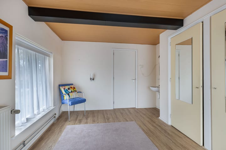 Foto 35 van Julianalaan 2-A