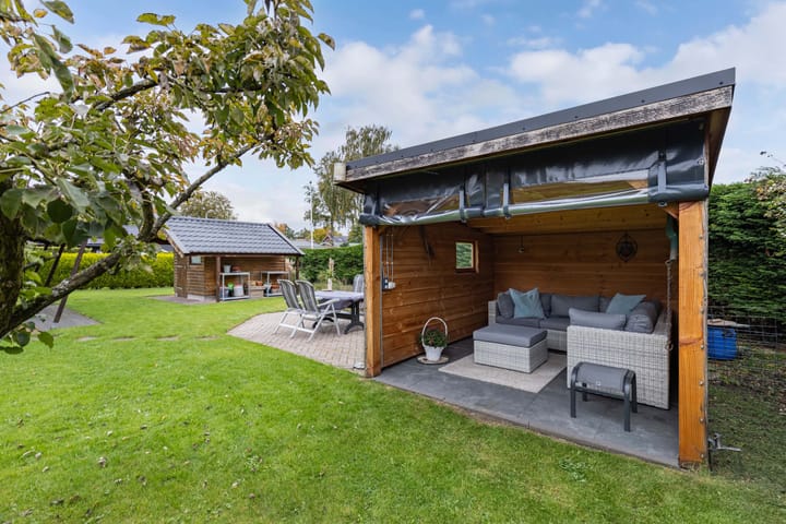 Foto 50 van Julianalaan 2-A