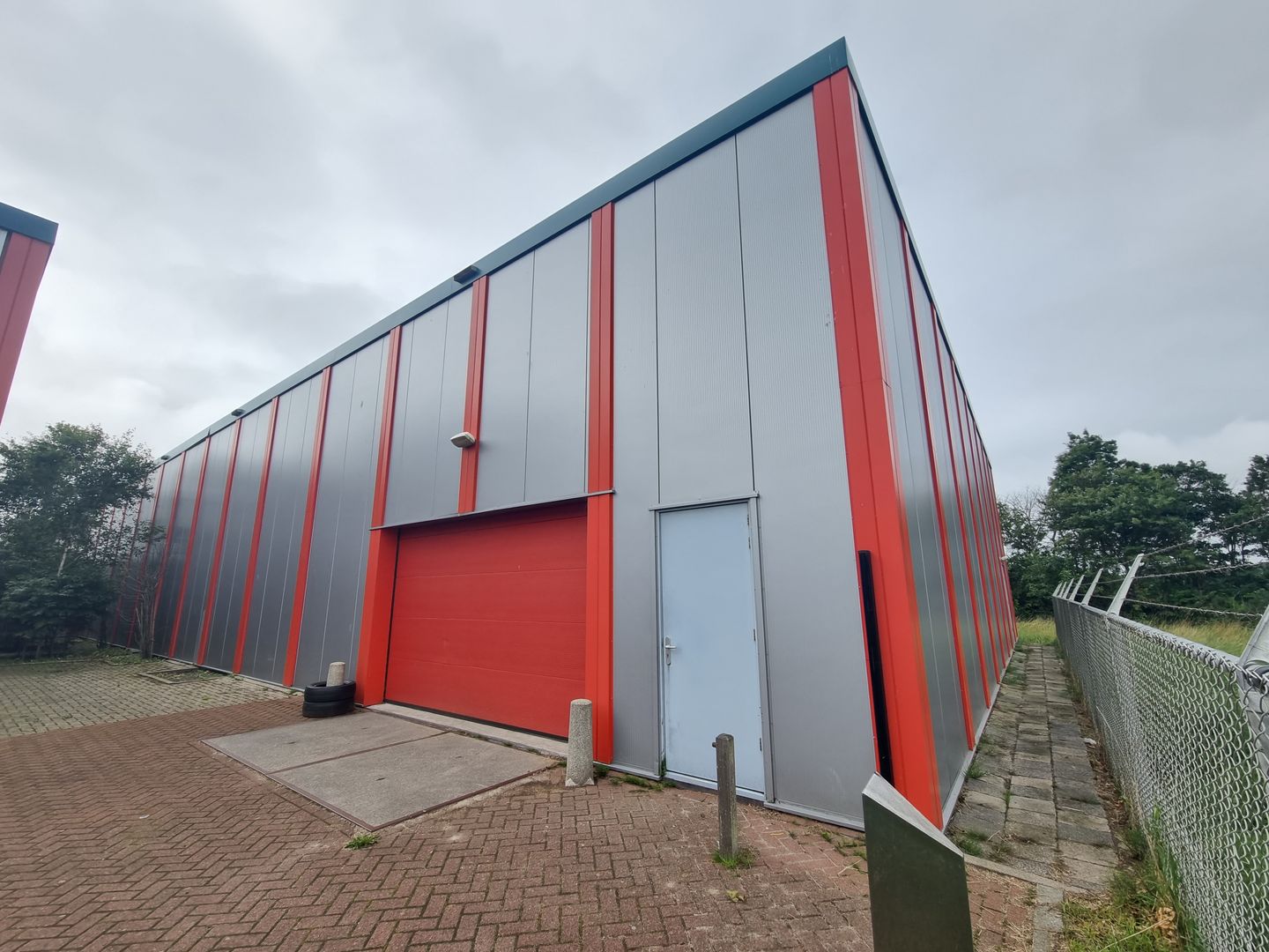 Bekijk foto 2 van Pastoor Koopmanweg 26