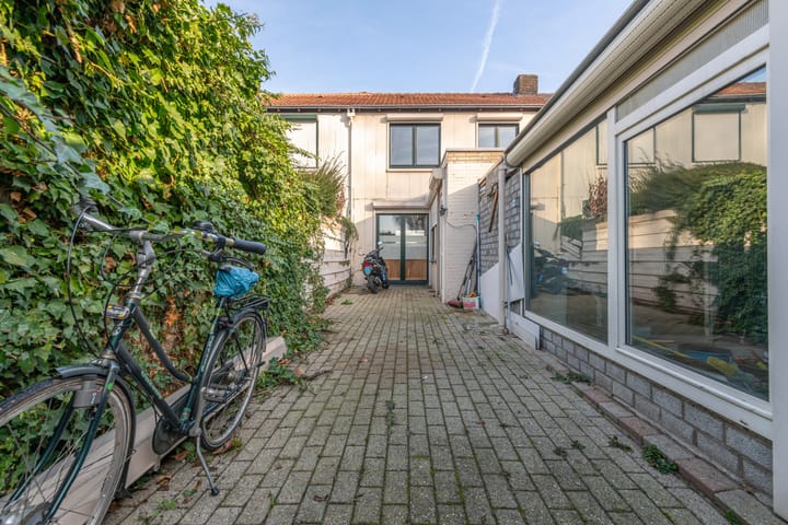 Foto 30 van Dr. Ariënsstraat 30