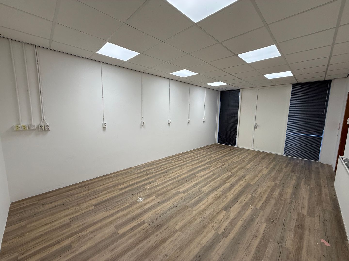 View photo 5 of Loolaan 64