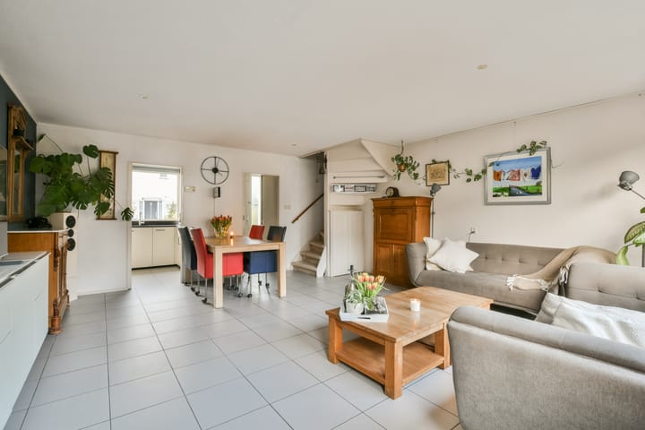 Photo 4 of Kuifvlinder 12