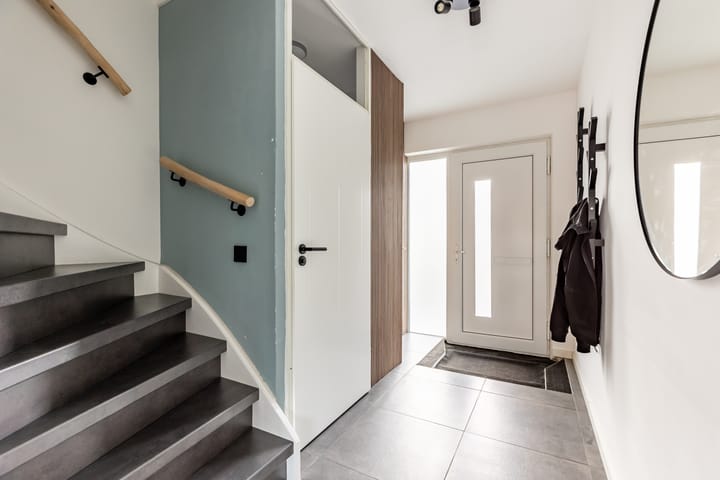 Foto 9 van Vuurvlinder 28