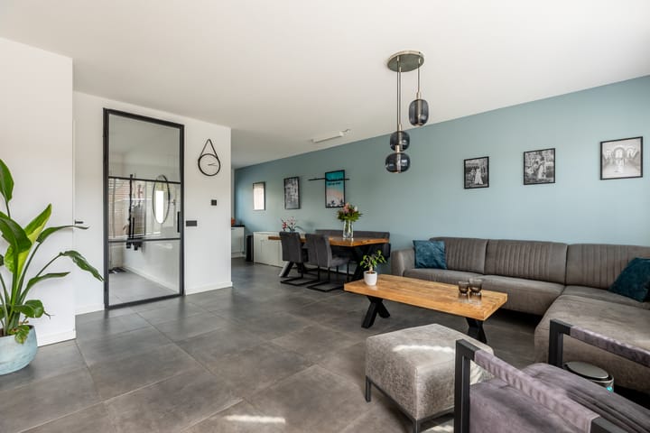 Foto 14 van Vuurvlinder 28