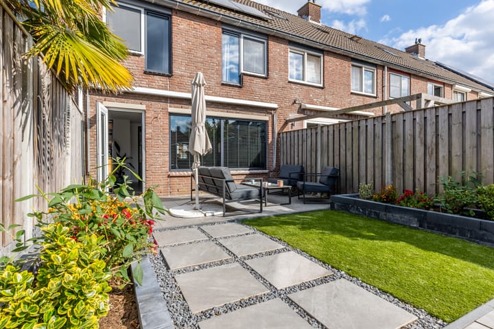 Foto 31 van Vuurvlinder 28