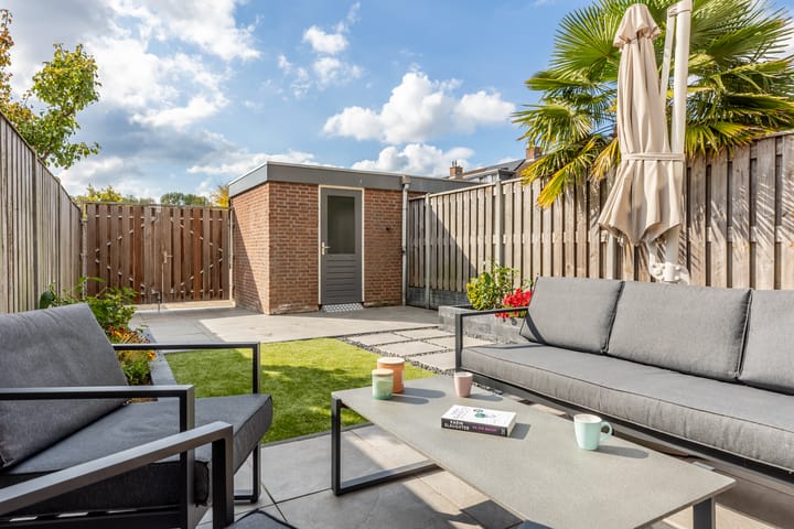 Foto 33 van Vuurvlinder 28