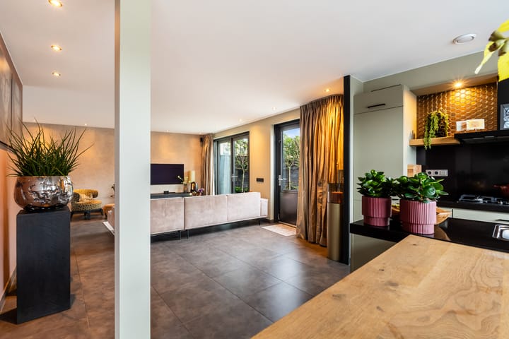 Foto 25 van Slangekruid 145