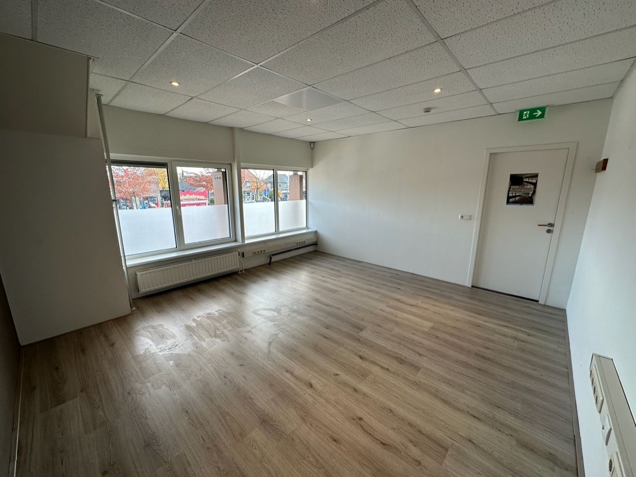 Bekijk foto 5 van Julianaplein 9