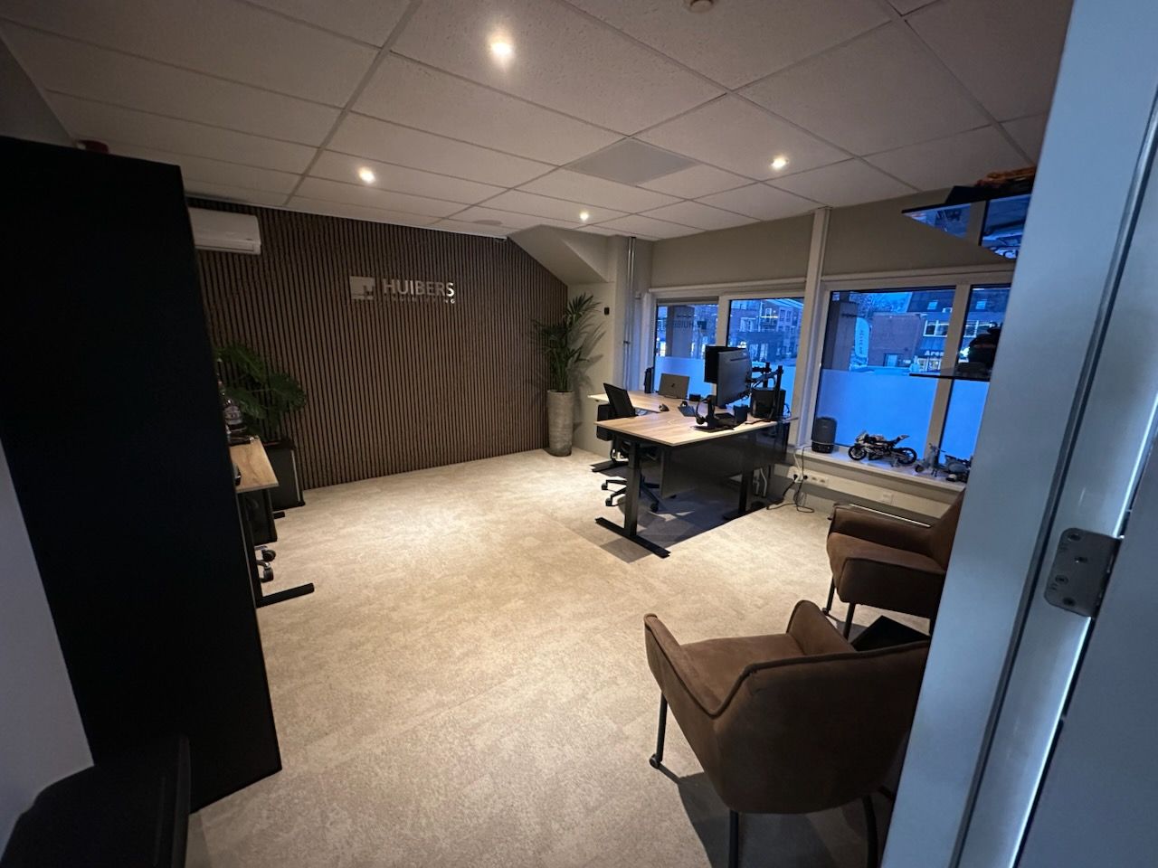 Bekijk foto 3 van Julianaplein 9