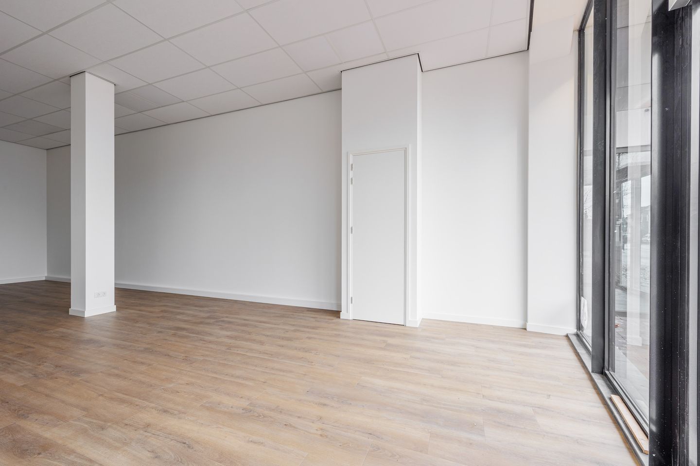 View photo 3 of Zandstraat 64