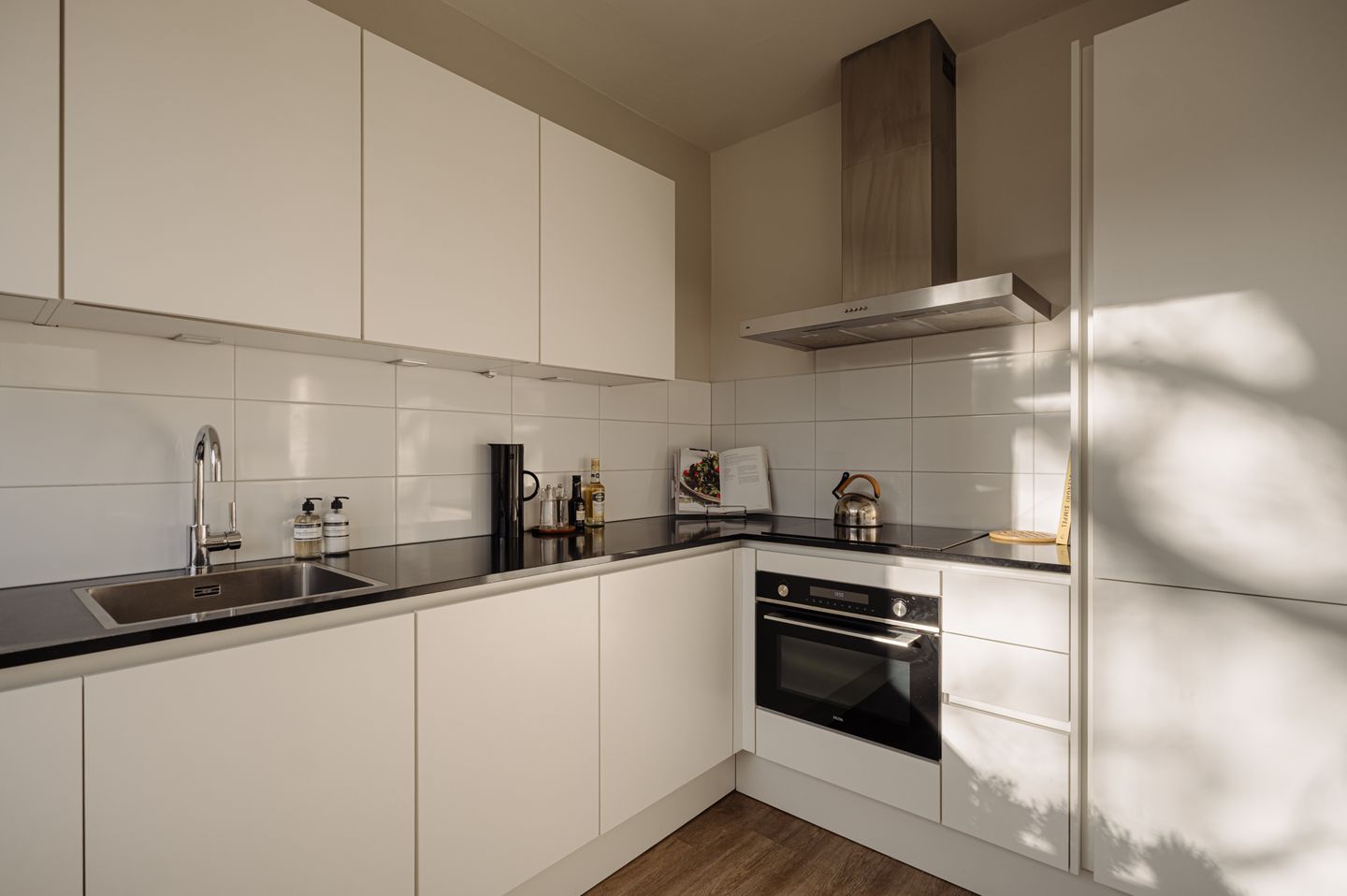 Foto 10 van Van Nijenrodeweg 80