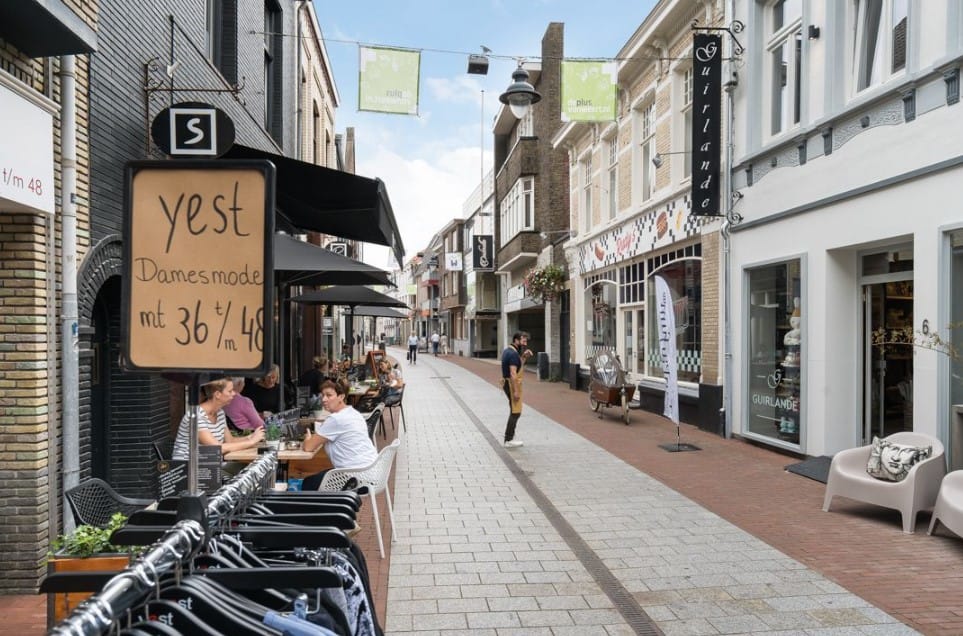 Bekijk foto 2 van Hoogstraat 6