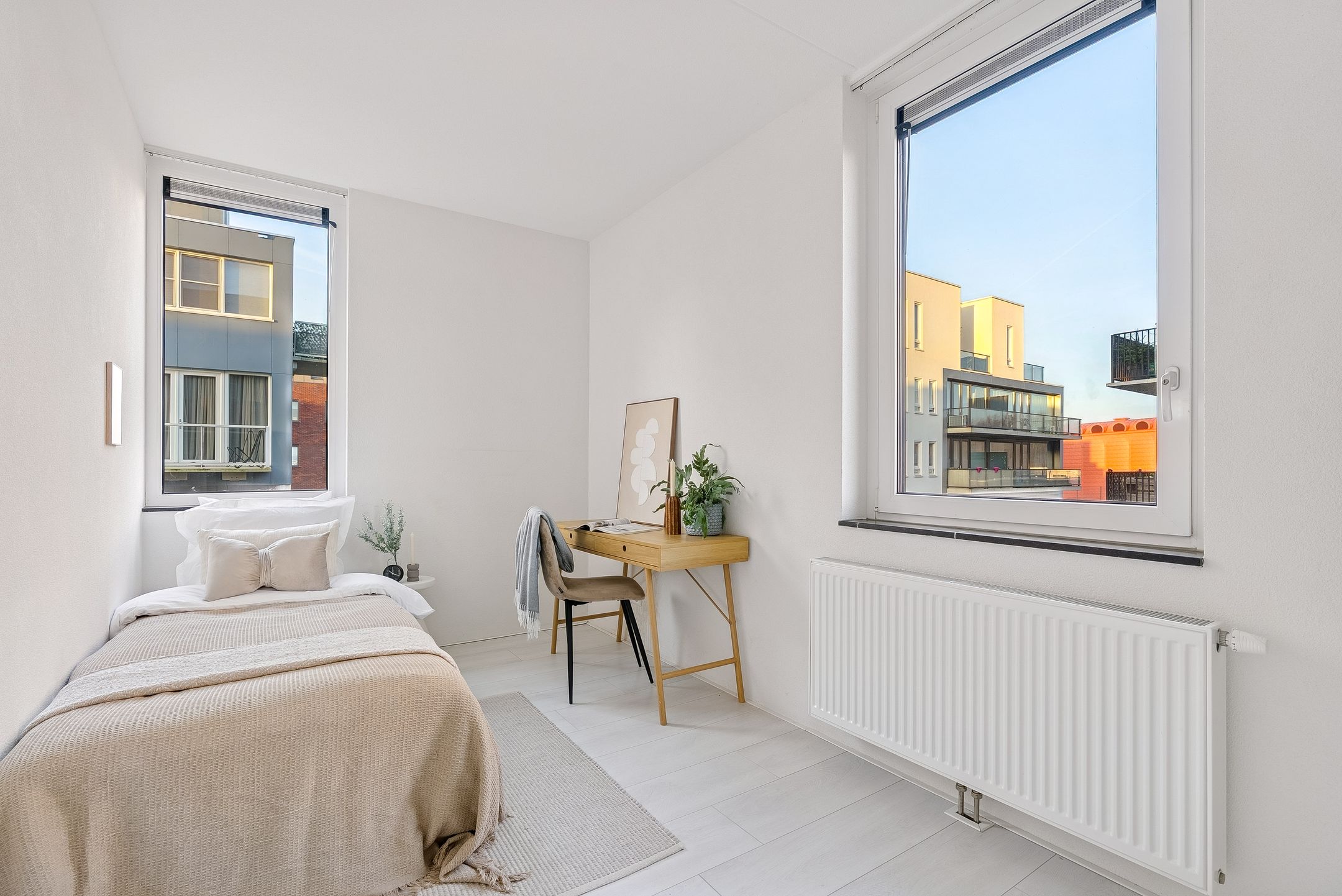 Photo 18 of Olivier van Noortstraat 8-C