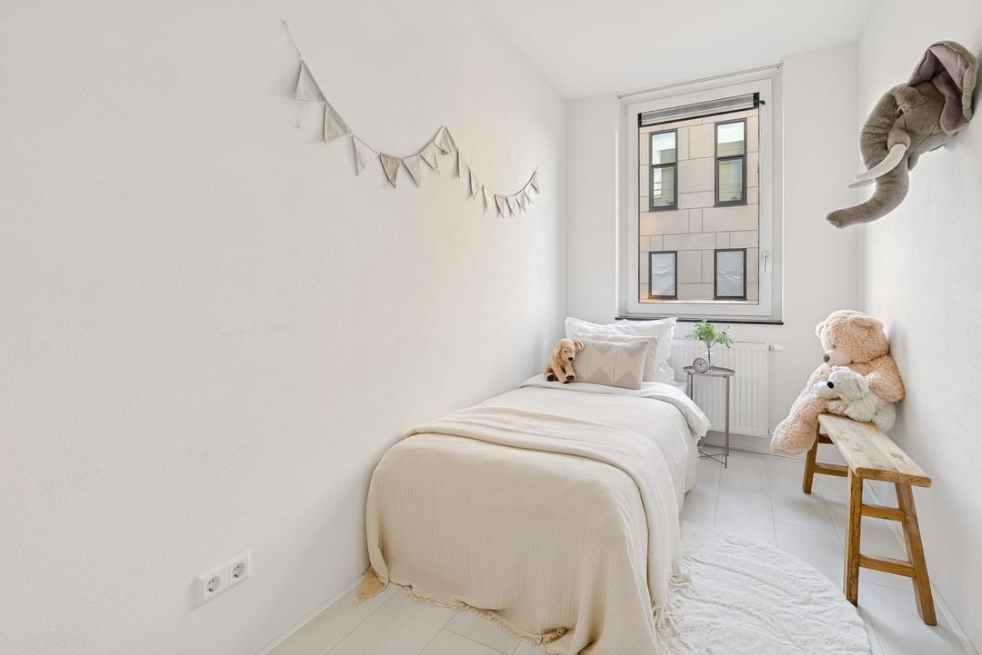 Photo 22 of Olivier van Noortstraat 8-C