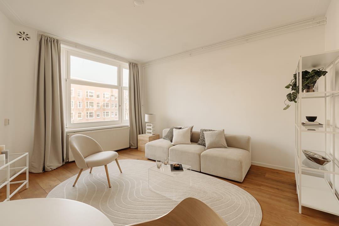 Photo 2 of Geuzenstraat 15-1