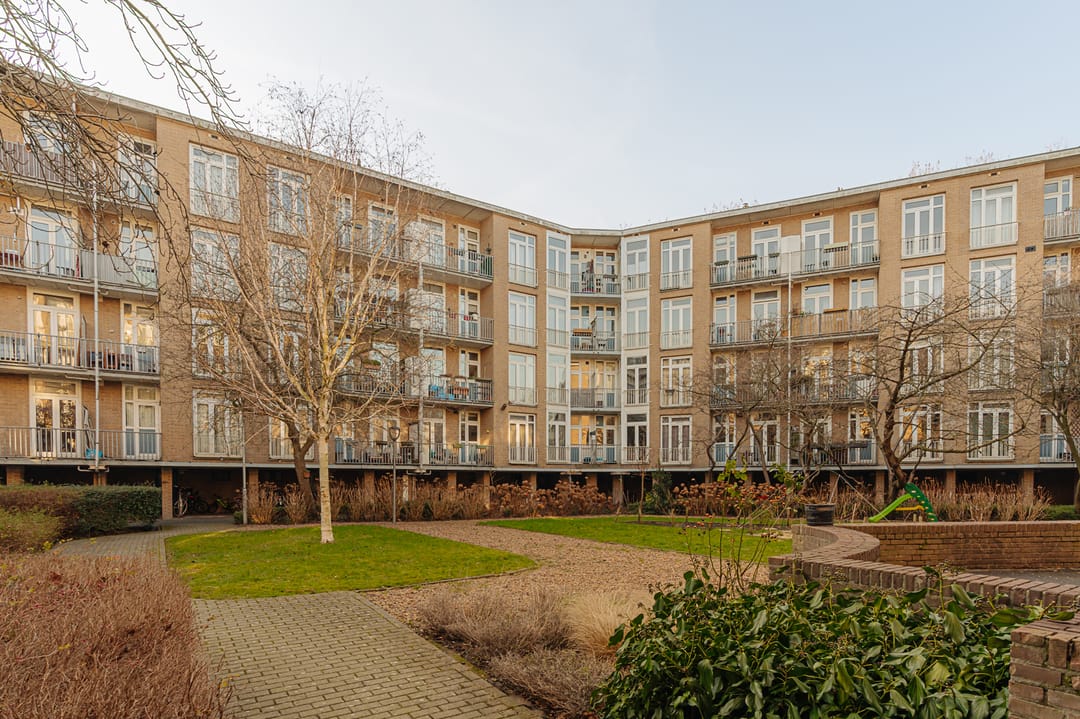 Photo 22 of Geuzenstraat 15-1