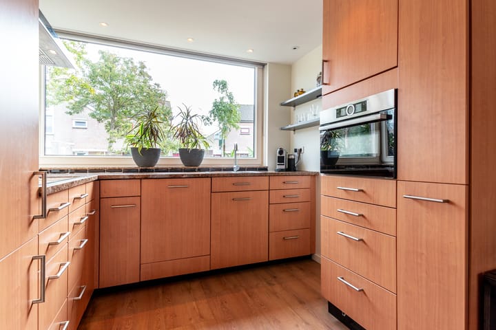 Foto 19 van Alban Bergstraat 6