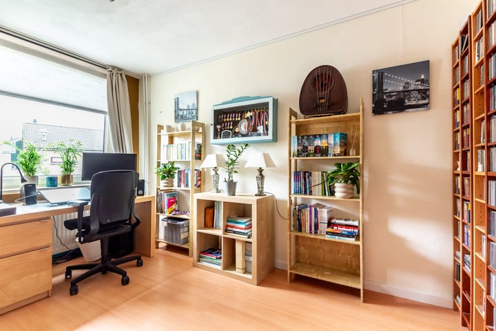 Foto 28 van Alban Bergstraat 6