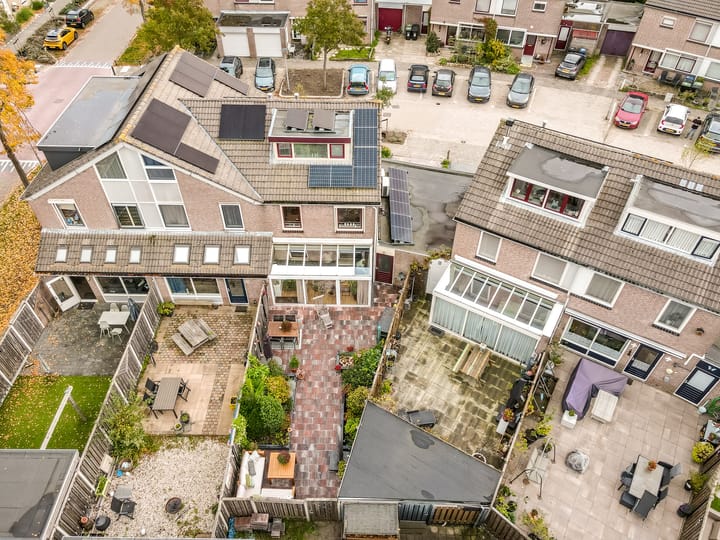 Foto 41 van Alban Bergstraat 6