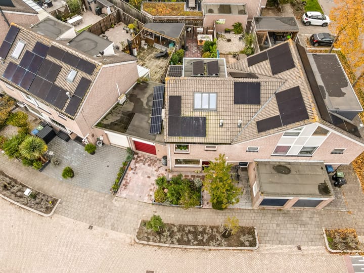 Foto 42 van Alban Bergstraat 6