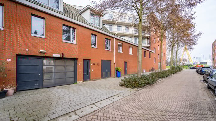 Foto 33 van Dokstraat 49