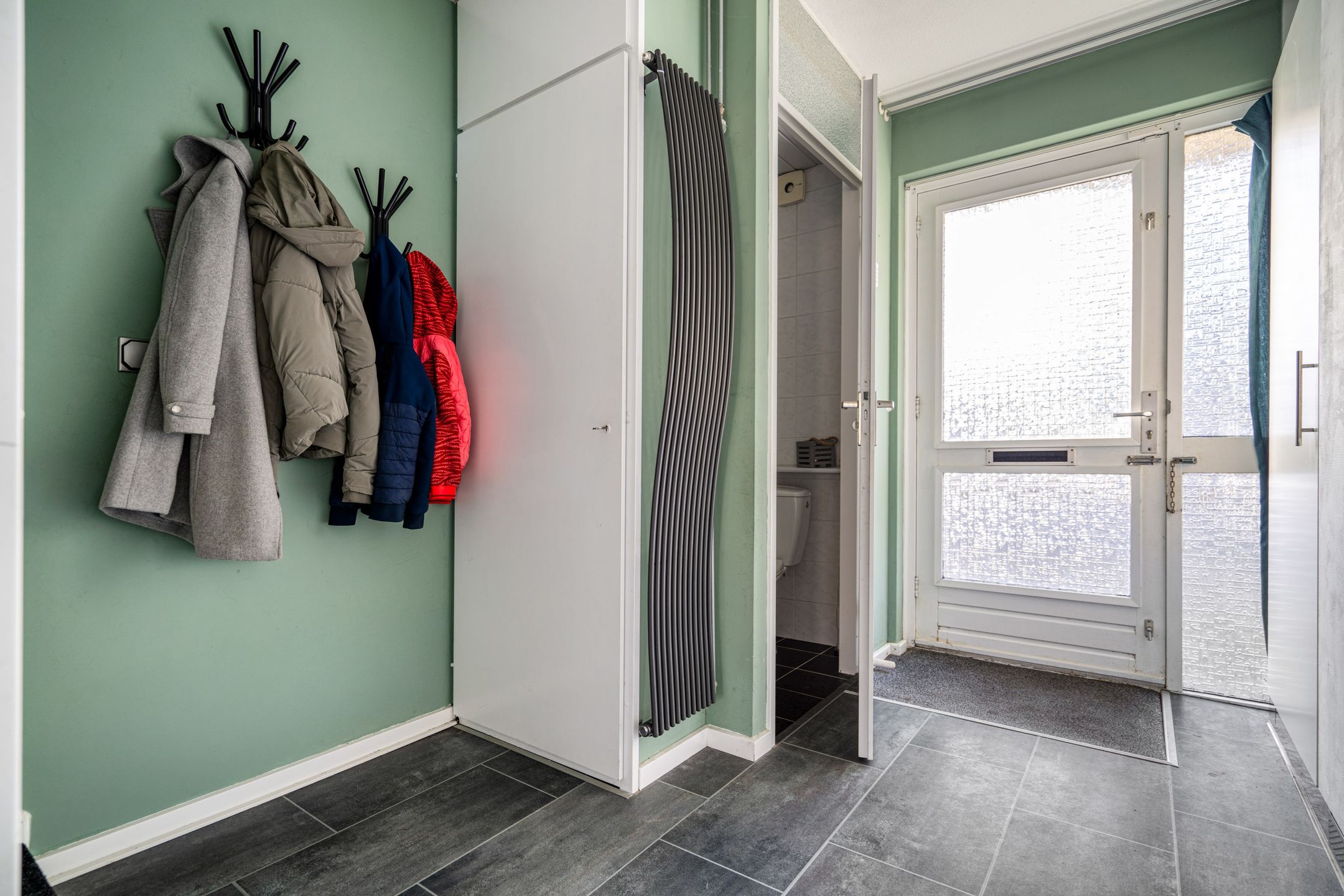 Photo 27 of Schutterstraat 34