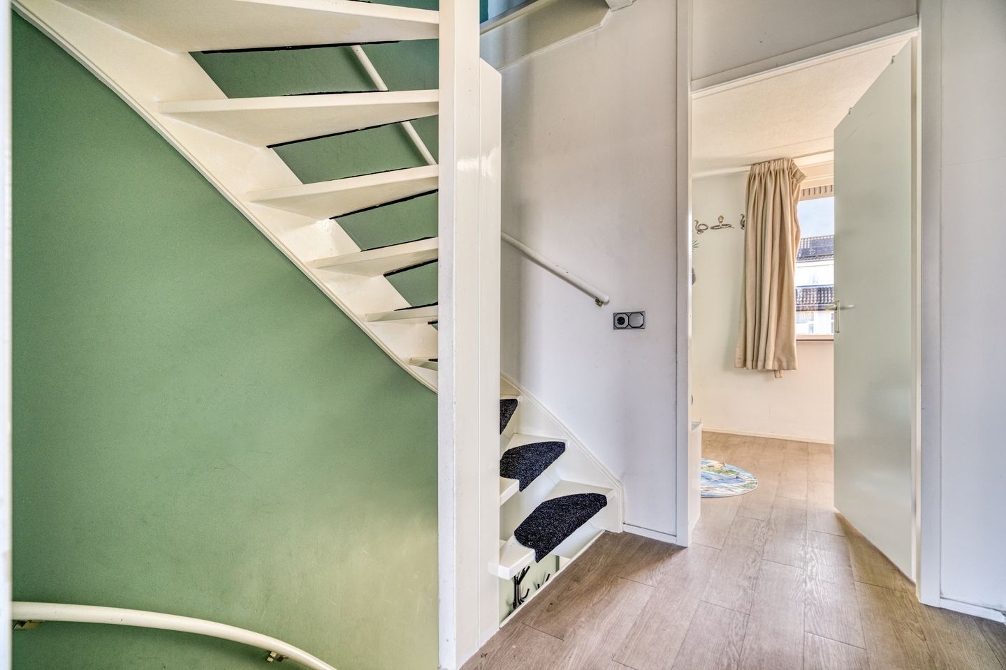 Photo 44 of Schutterstraat 34