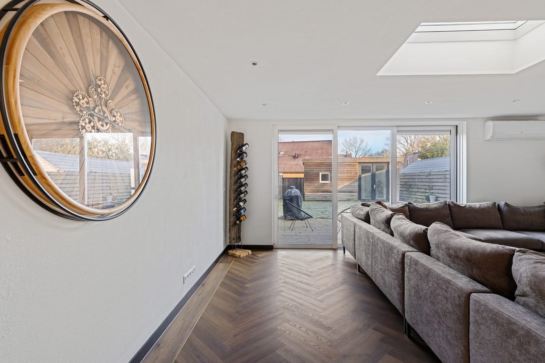 Photo 17 of Julianalaan 56