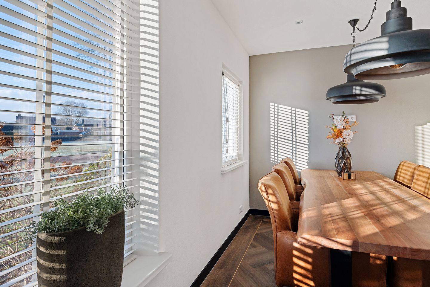 Photo 25 of Julianalaan 56