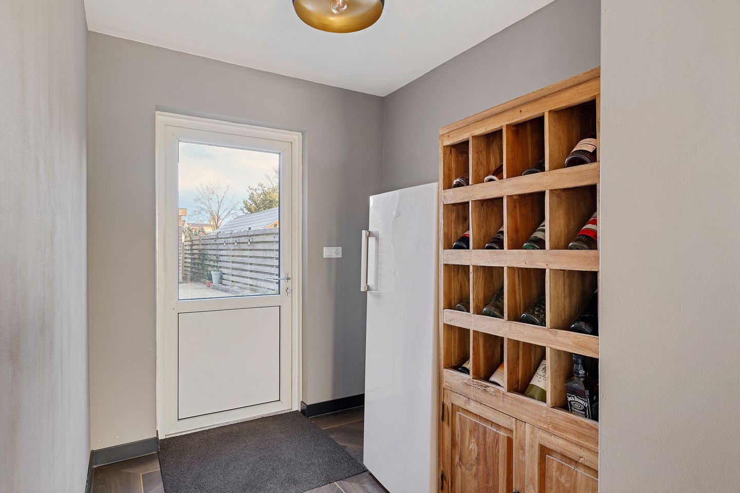 Photo 34 of Julianalaan 56