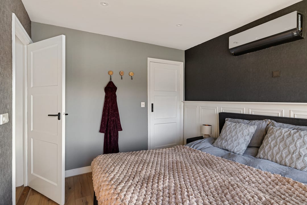 Photo 37 of Julianalaan 56