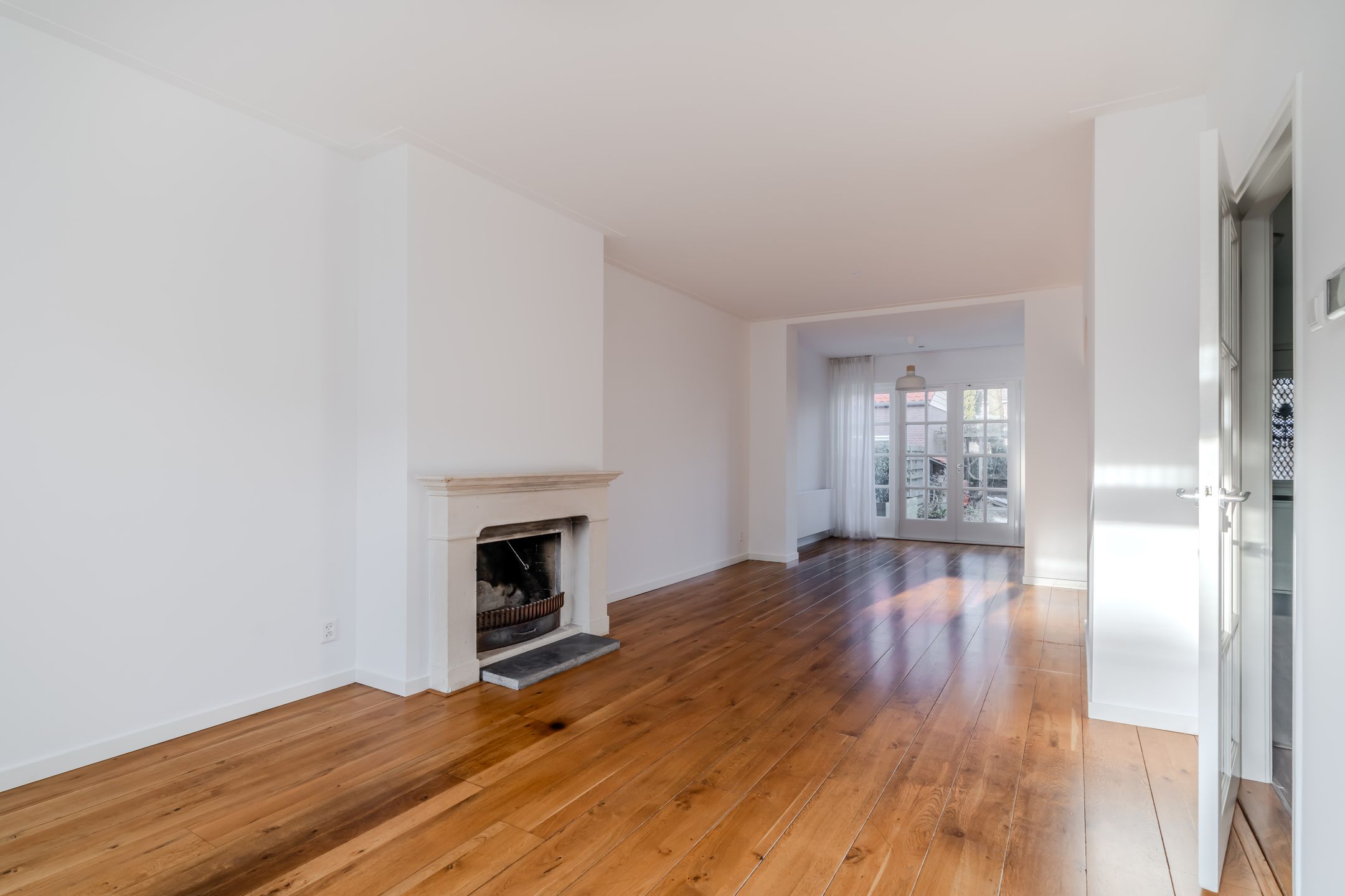 Photo 3 of Middelweg 77