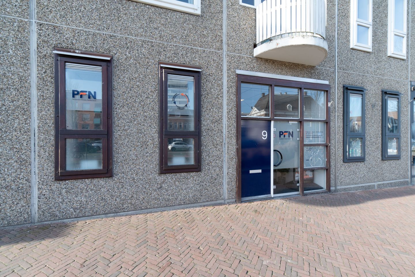 View photo 4 of Oldenzaalsestraat 9