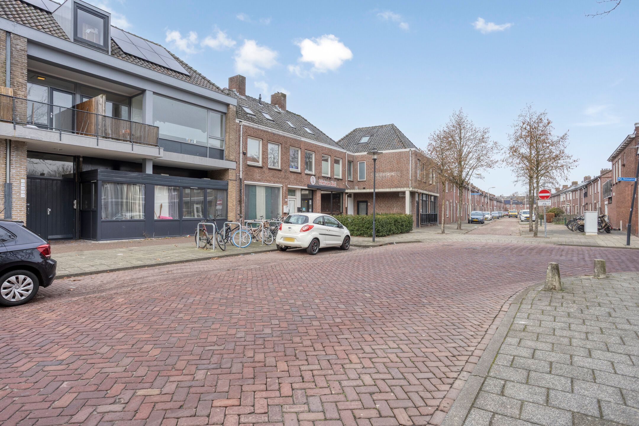 Photo 12 of Mgr. Nolensplein 21-A3