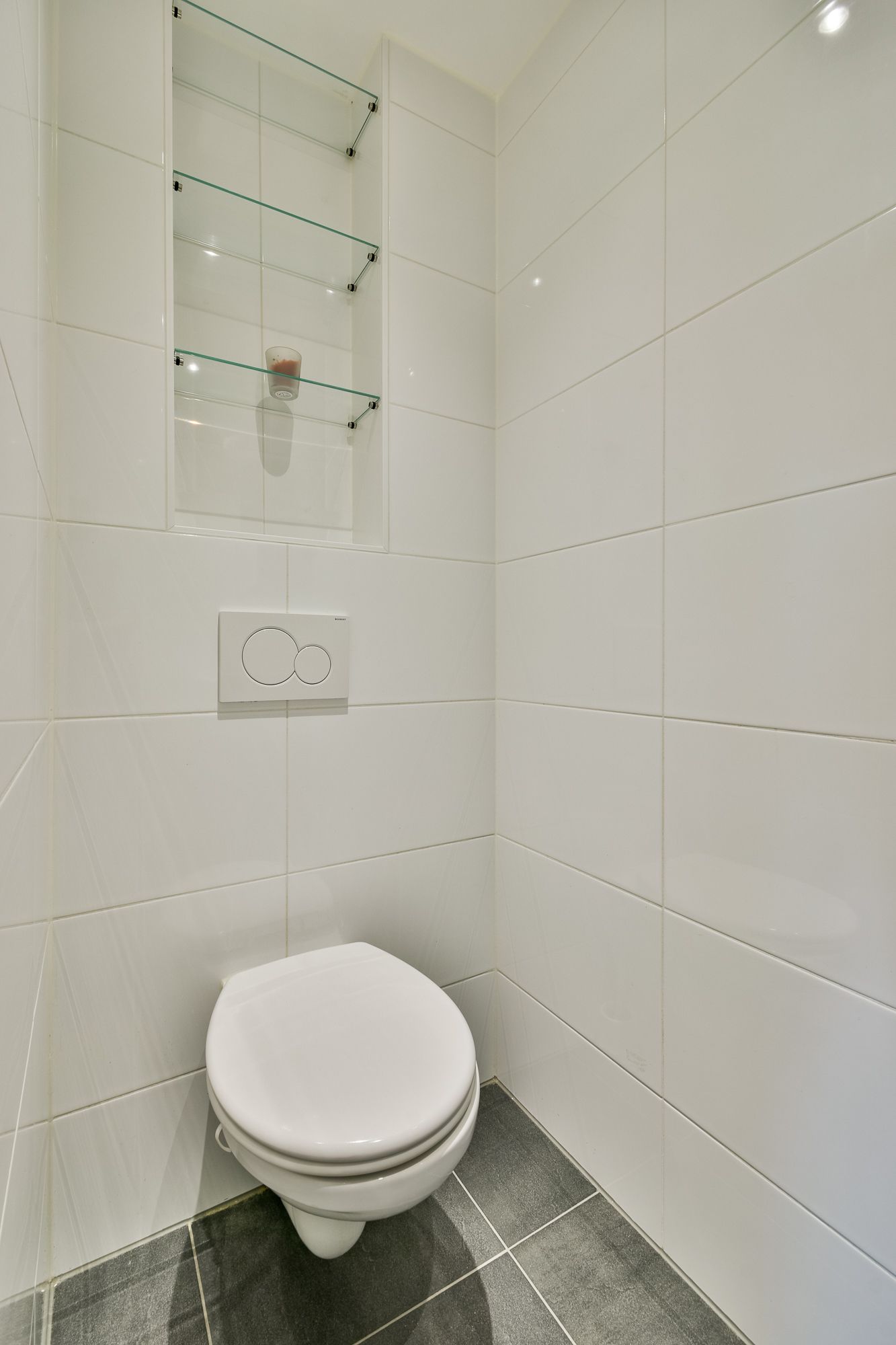 Photo 10 of Van Ostadestraat 2-3